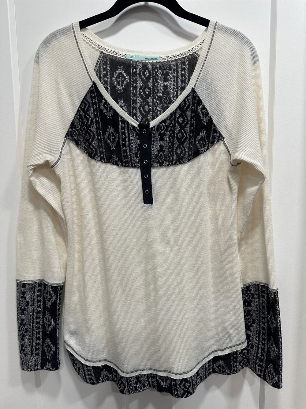 Maurices Cream & Black Long-Sleeve Henley - Size Large